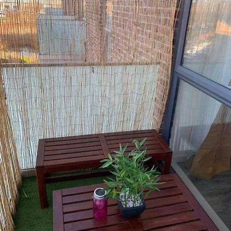 Lovely 1-Bed Serviced Apartment With Free Parking West Thurrock Exteriör bild